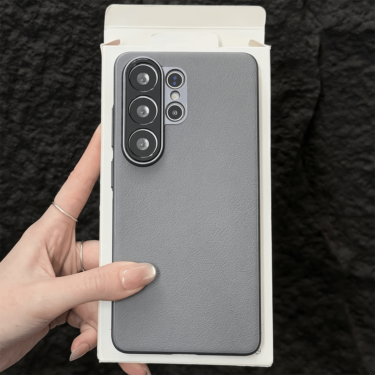 AEROVEIL Veganskinn-deksel for Samsung Galaxy S24/S25/S26 Ultra